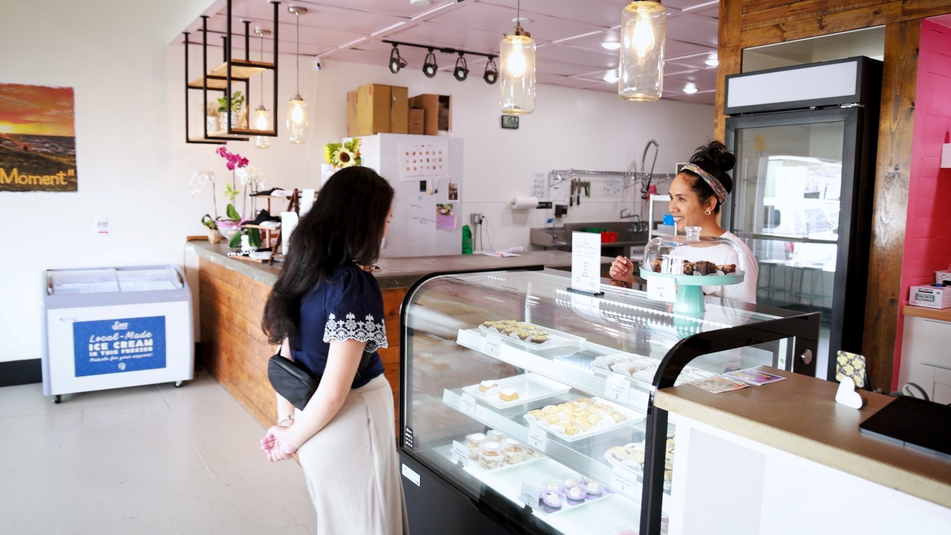 Petite Sweets mini desserts shop